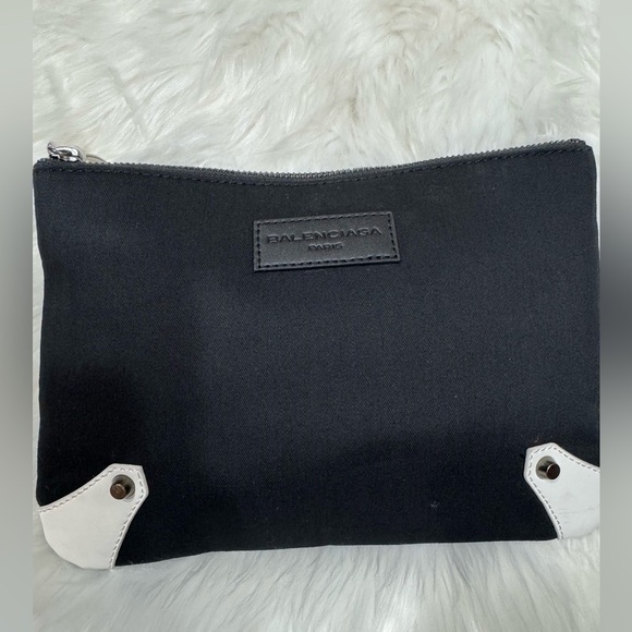 Authentic BALENCIAGA PARIS Black Multiuse Pouch - Clutch-Bag - - Picture 2 of 14
